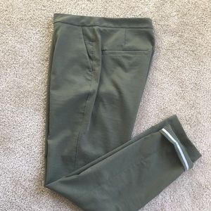 Lululemon on the fly trouser